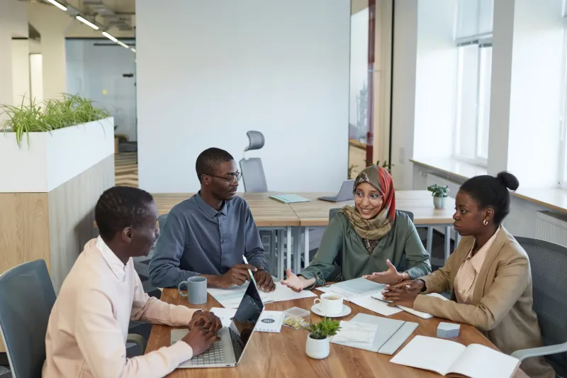 Trained Alone, Hired for Teams: Bridging the Gap Between Solo Study and Collaborative Workplaces